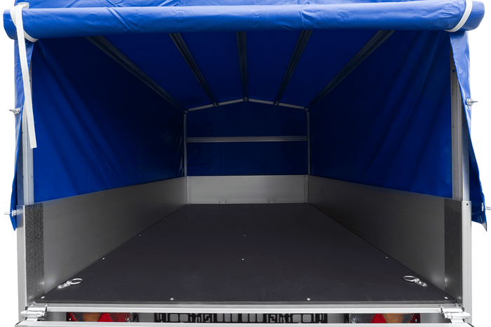 Przyczepka jednoosiowa na resorach z burtami aluminiowymi 230x125 Unitrailer Garden 230/R KIPP ALU ze stelażem H-800 i pokrowcem niebieskim